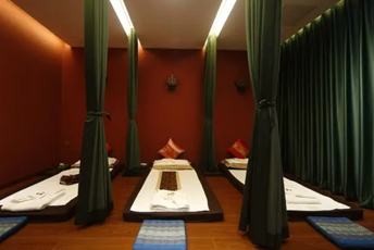 长沙开福区泰式按摩的被动瑜伽：当身体被折叠成诗